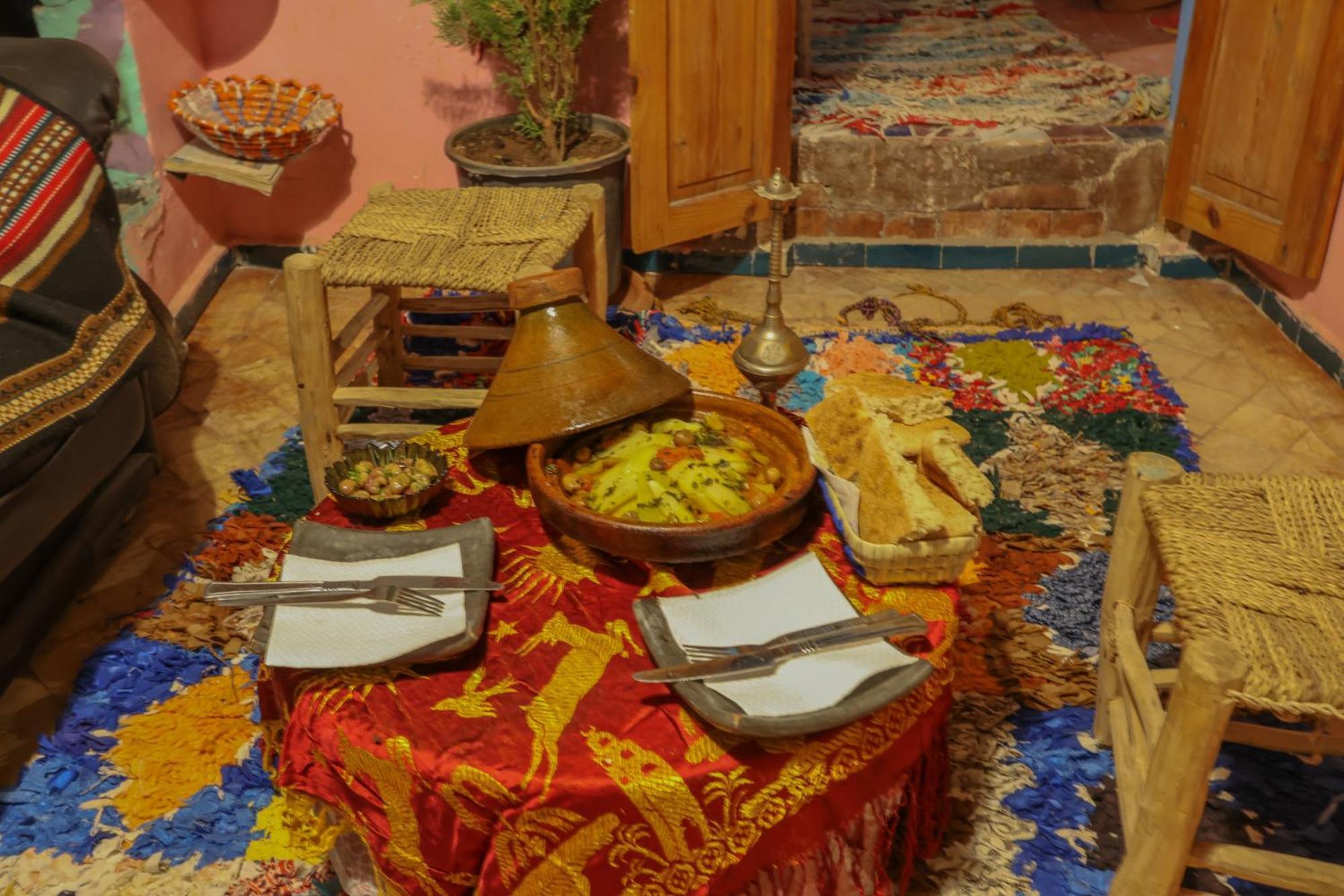 Dar Bejmate - Chez Hassan Apartment Tacheddirt Bagian luar foto